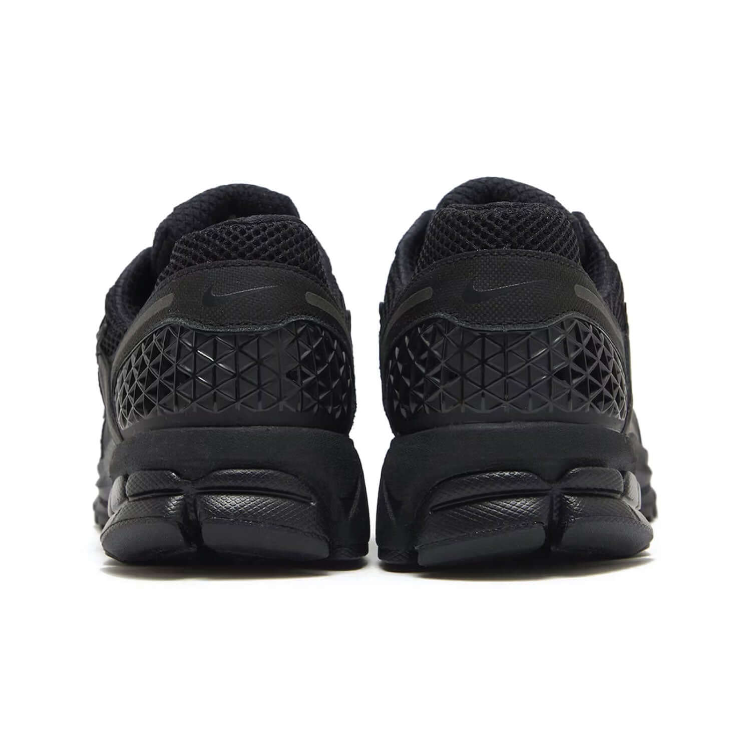 Air Zoom Vomero 5 'Triple Black'