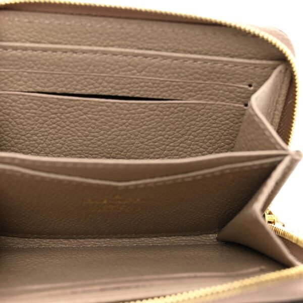 Louis Vuitton ZIPPY COIN PURSE Tourterelle Cream