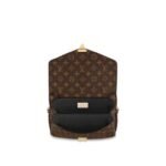 Louis Vuitton POCHETTE MÉTIS Bag Creme Beige