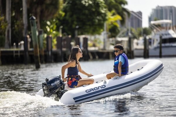 Suzuki 4 HP Outboard Motor DF4AS4