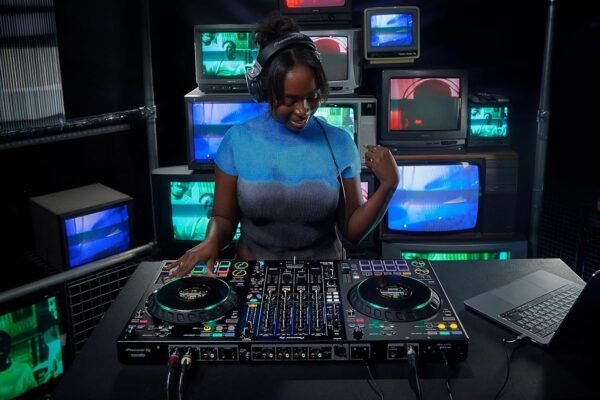 Pioneer DJ DDJ-FLX10 4-Channel DJ Controller